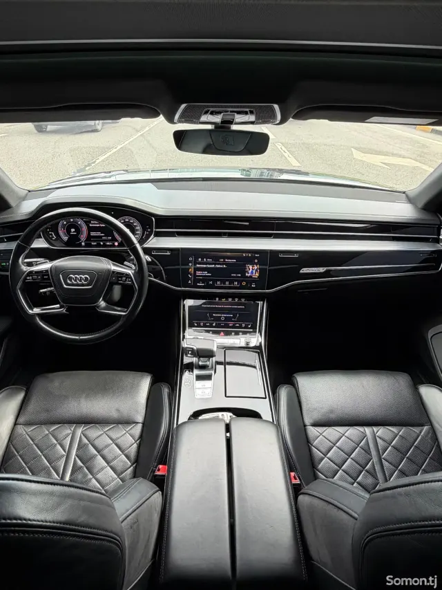 Audi A8 2020 · 3.0 AT