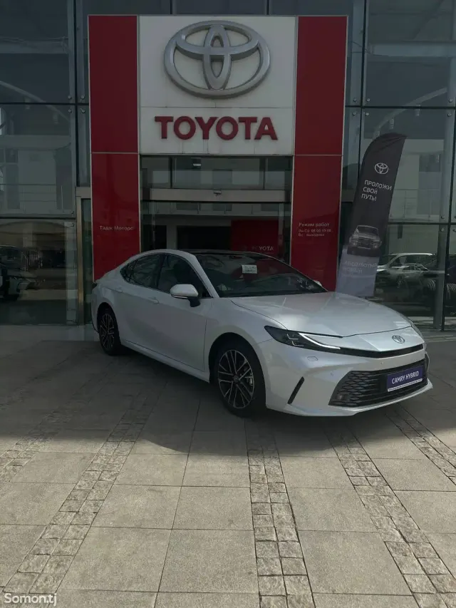 Toyota Camry 2025 · 2.5 AT
