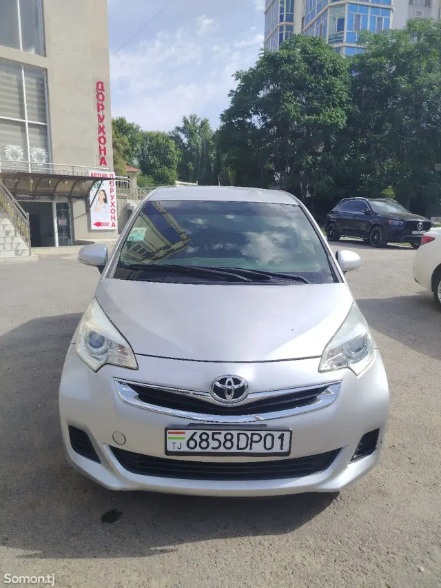 Toyota Ractis 2015 · 1.3 AT