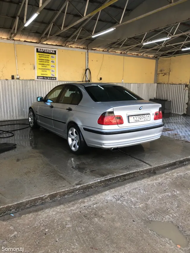 BMW 3 series 2000 · 1.8 MT