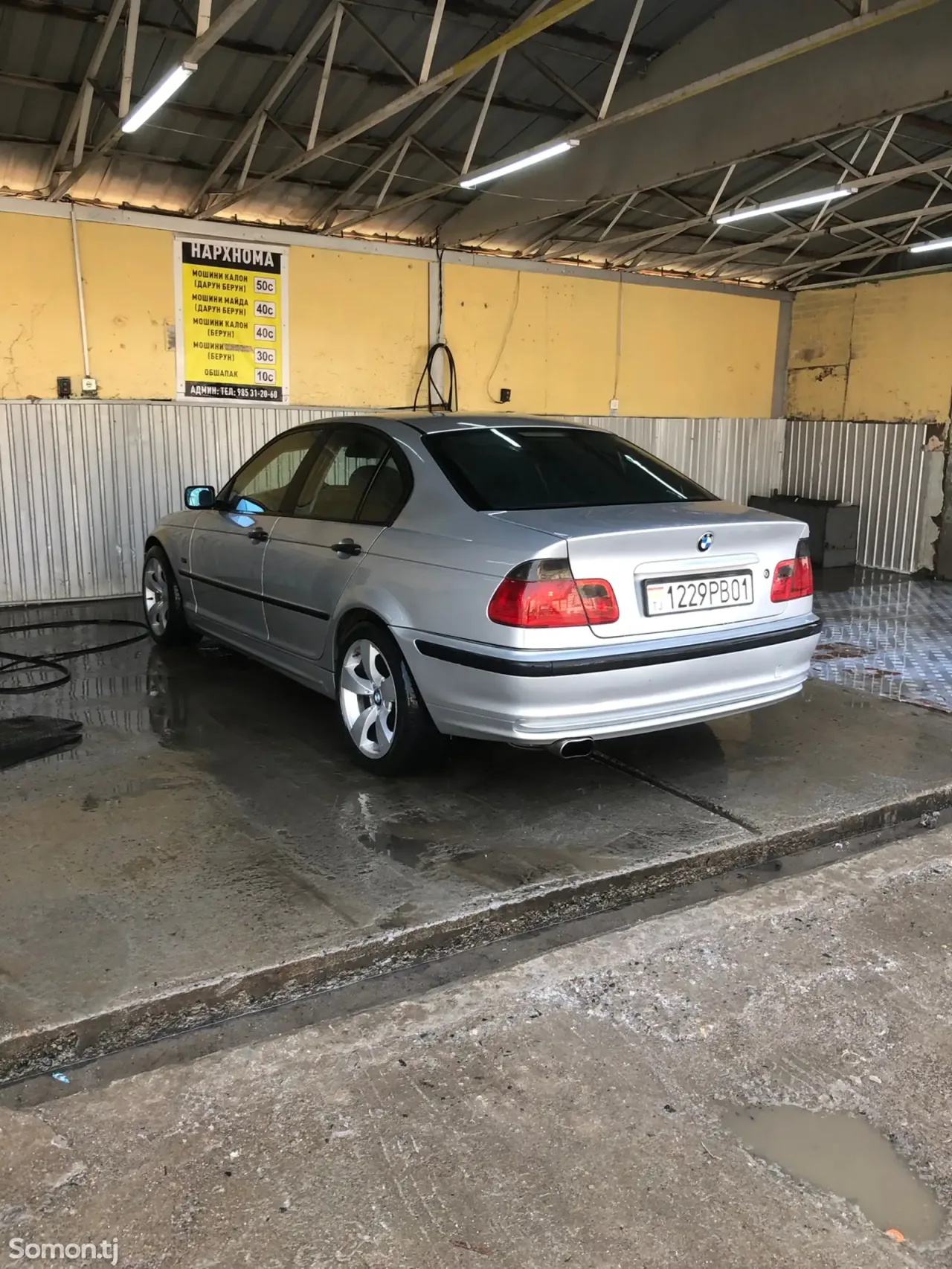 BMW 3 series 2000 · 1.8 MT