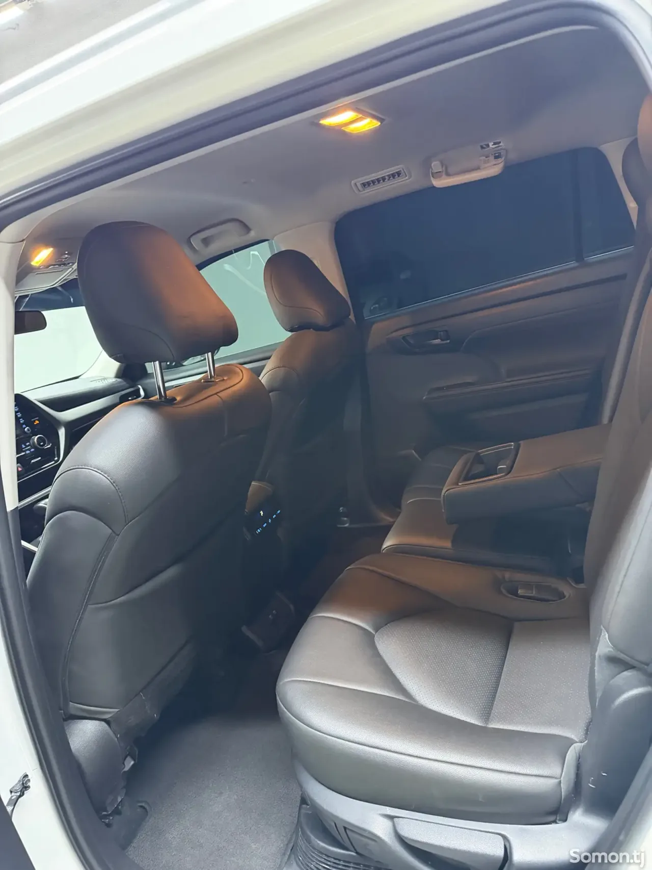 Toyota Highlander 2020 · 2.5 AT