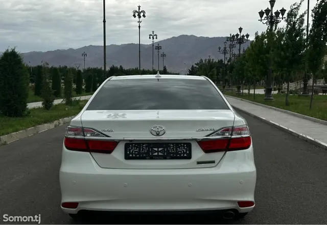 Toyota Camry 2017 · 2.5 AT
