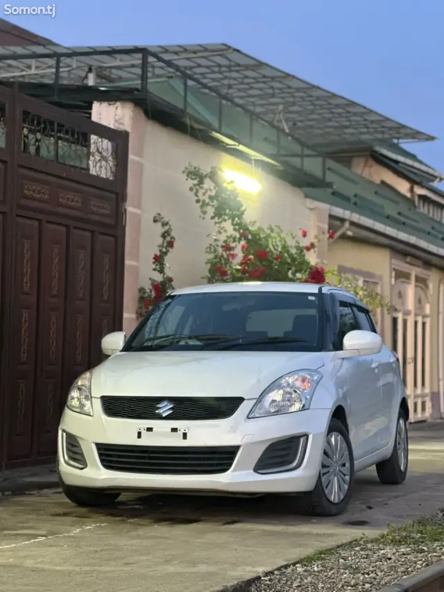Suzuki Swift 2014 · 1.3 AT