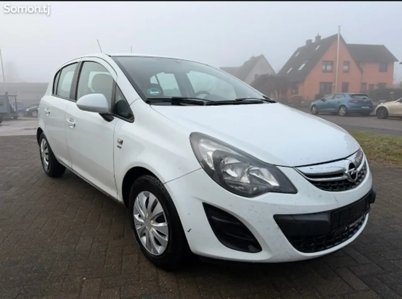 Opel Corsa 2015 · 1.4 MT
