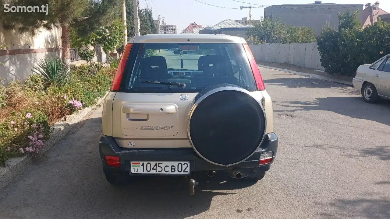 Honda CR-V 1999 · 2.0 MT