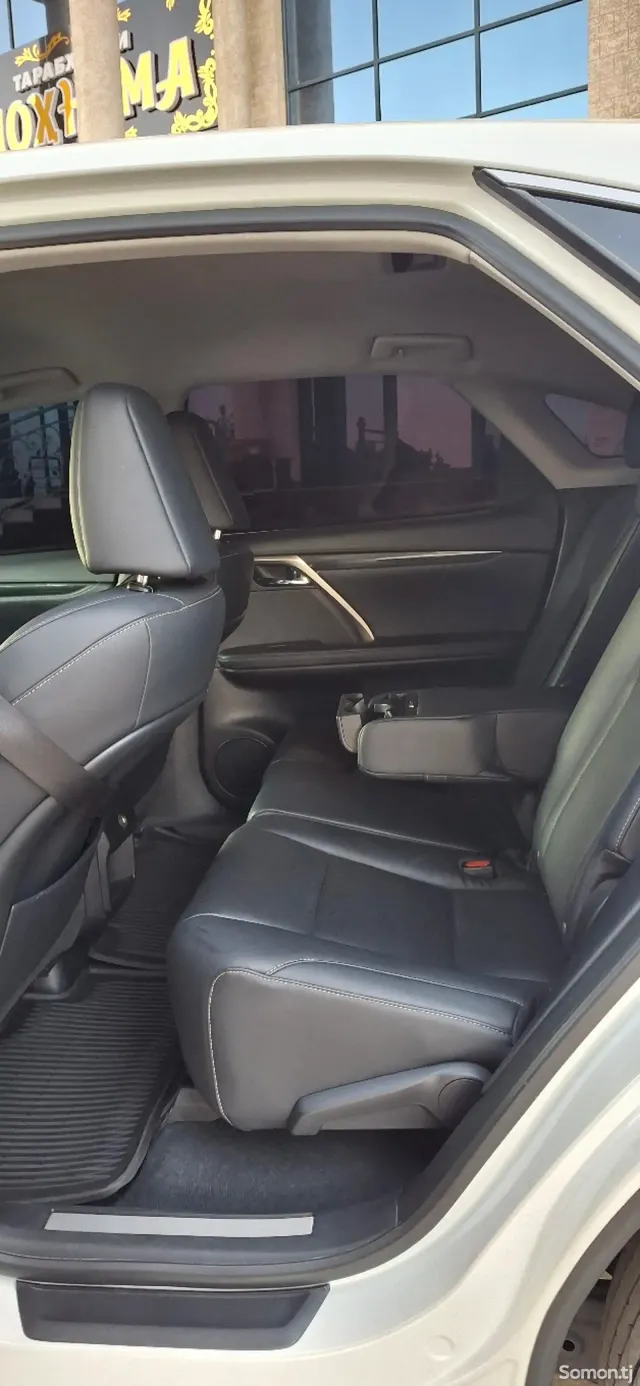 Lexus RX series 2017 · 3.5 AT