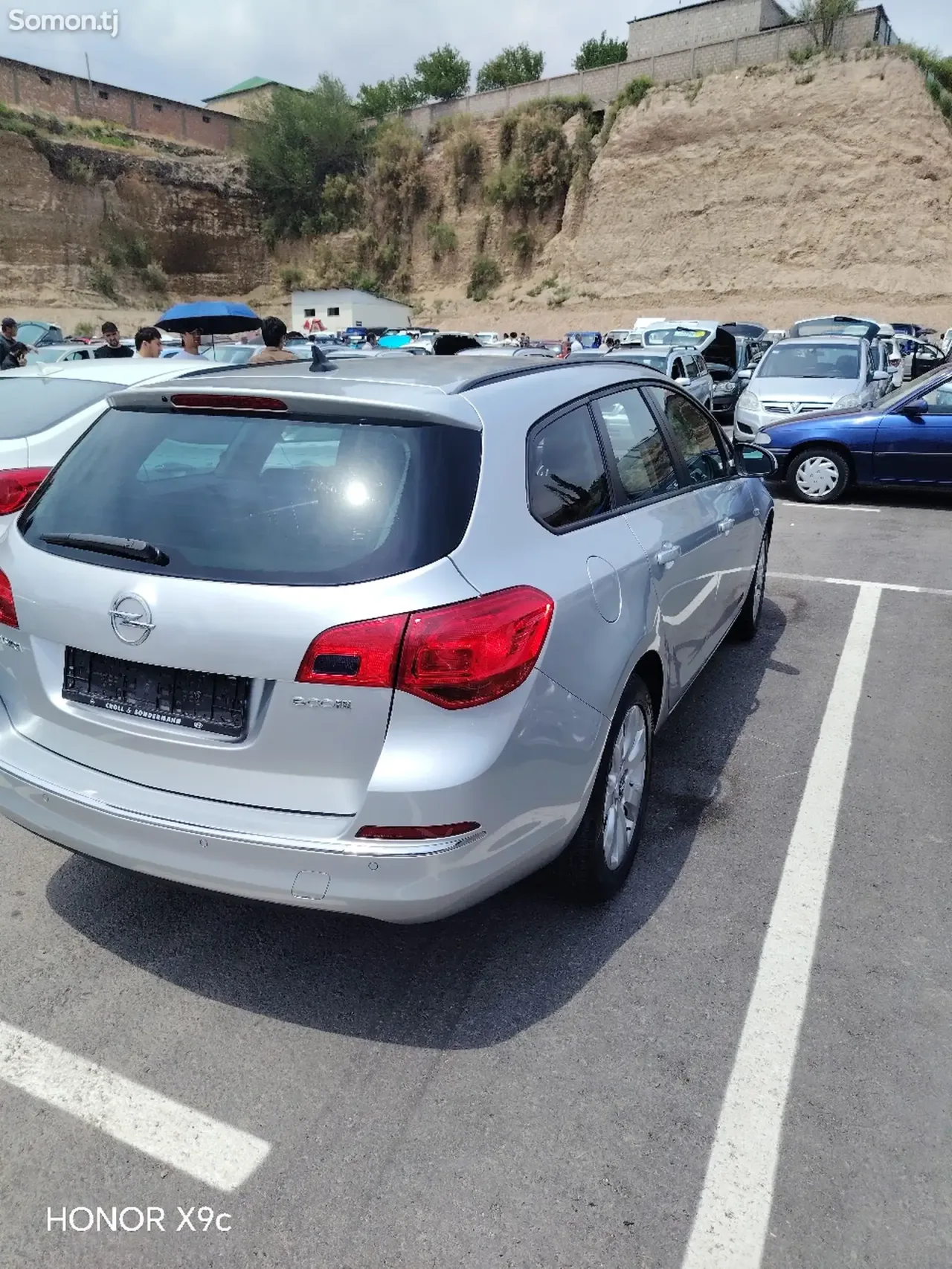 Opel Astra J 2015 · 1.6 MT