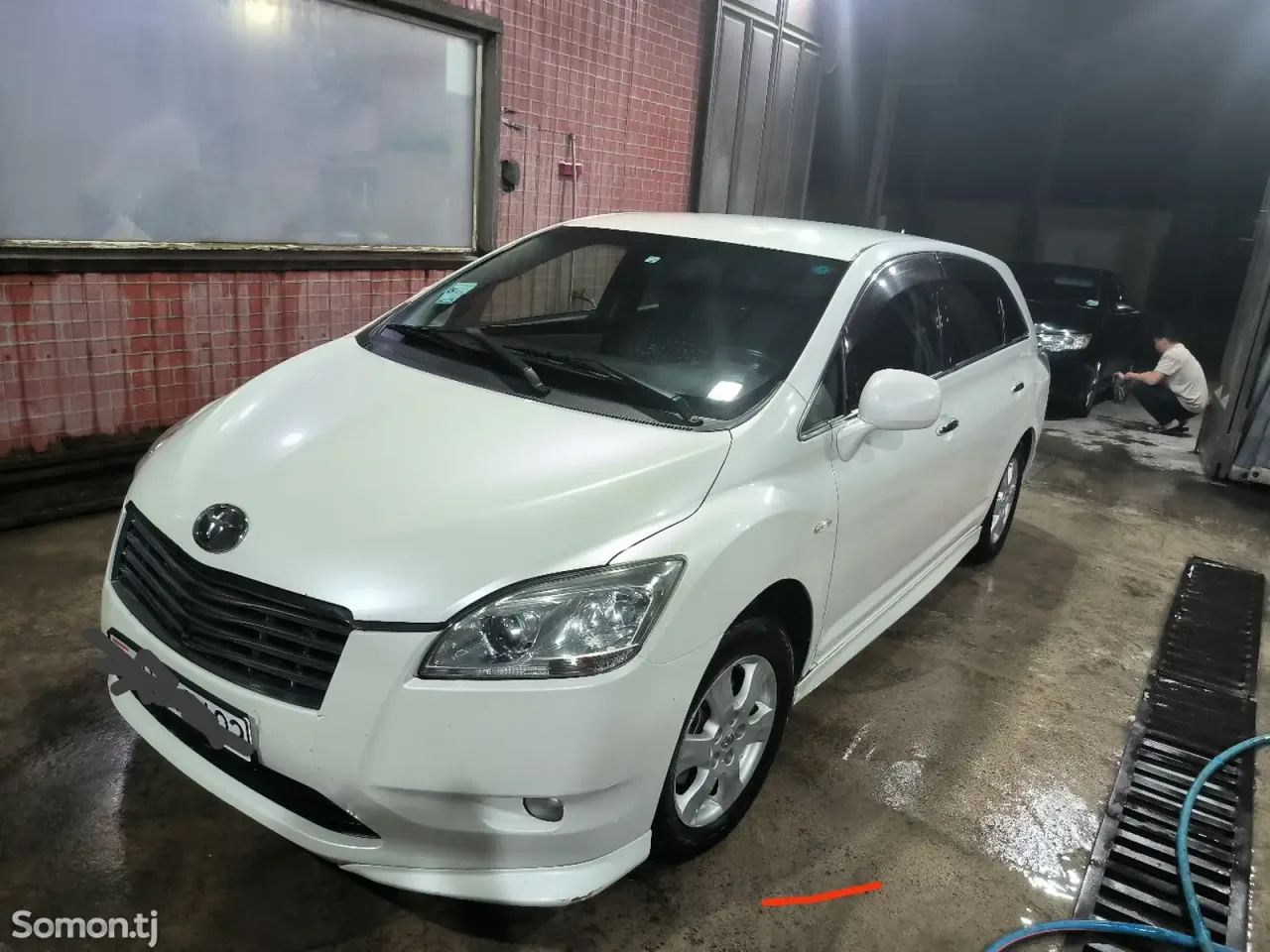 Toyota Mark X ZiO 2009 · 2.4 AT