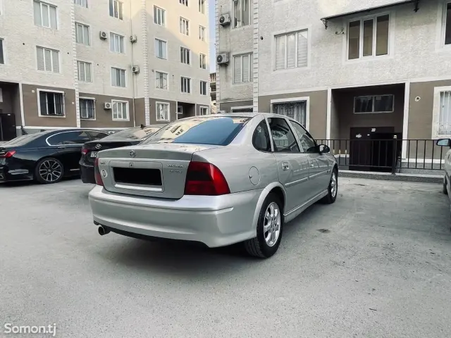 Opel Vectra B 1999 · 1.6 MT