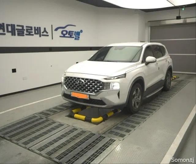 Hyundai Santa Fe 2021 · 2.2 AT