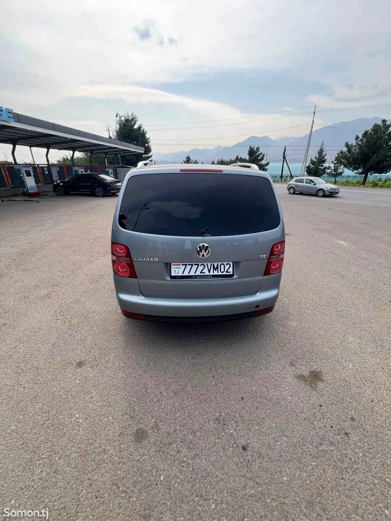 Volkswagen Touran 2007 · 1.4 AT