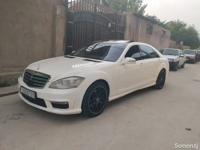 Mercedes-Benz S class 2010 · 5.5 AT