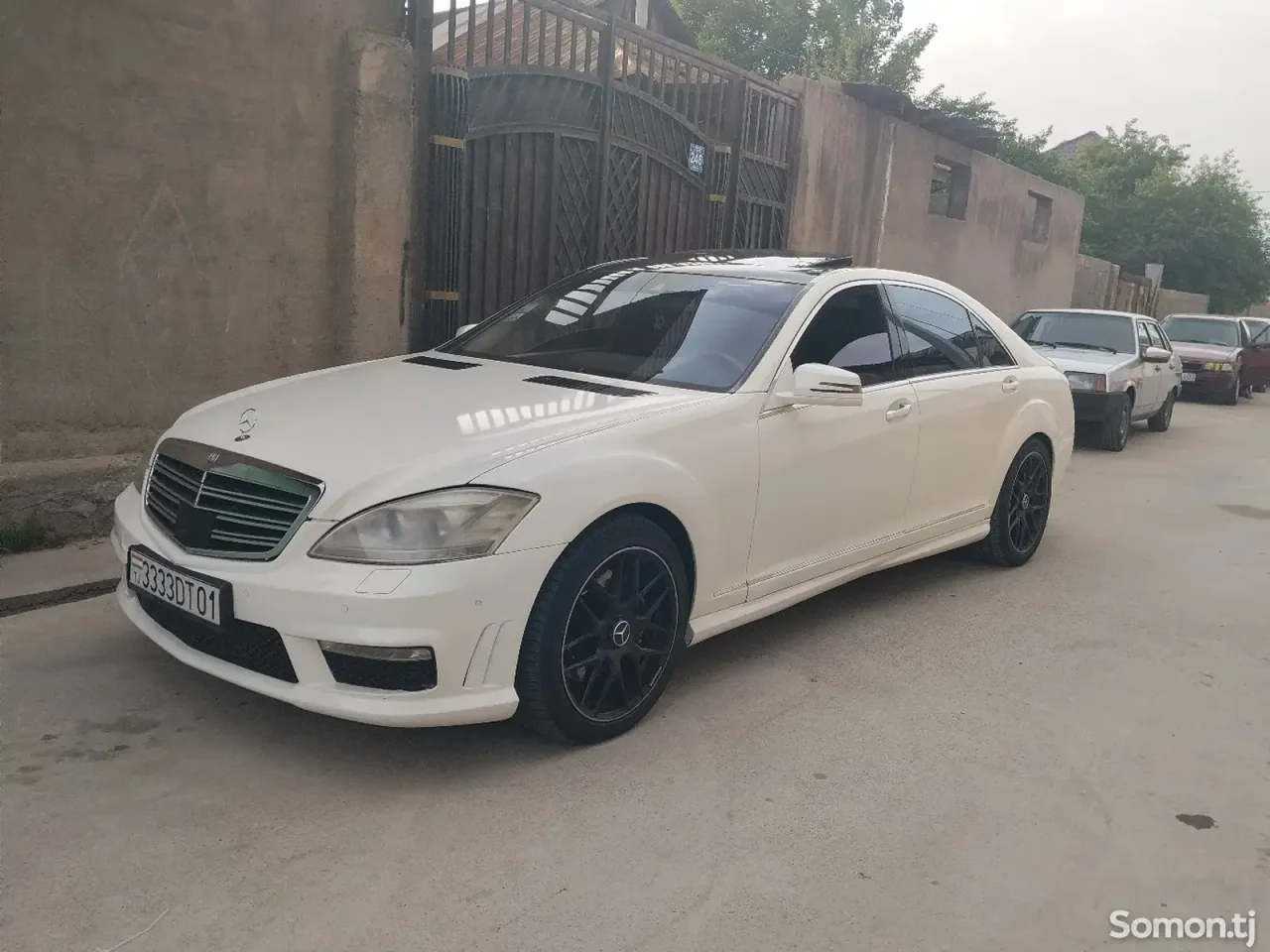 Mercedes-Benz S class 2010 · 5.5 AT
