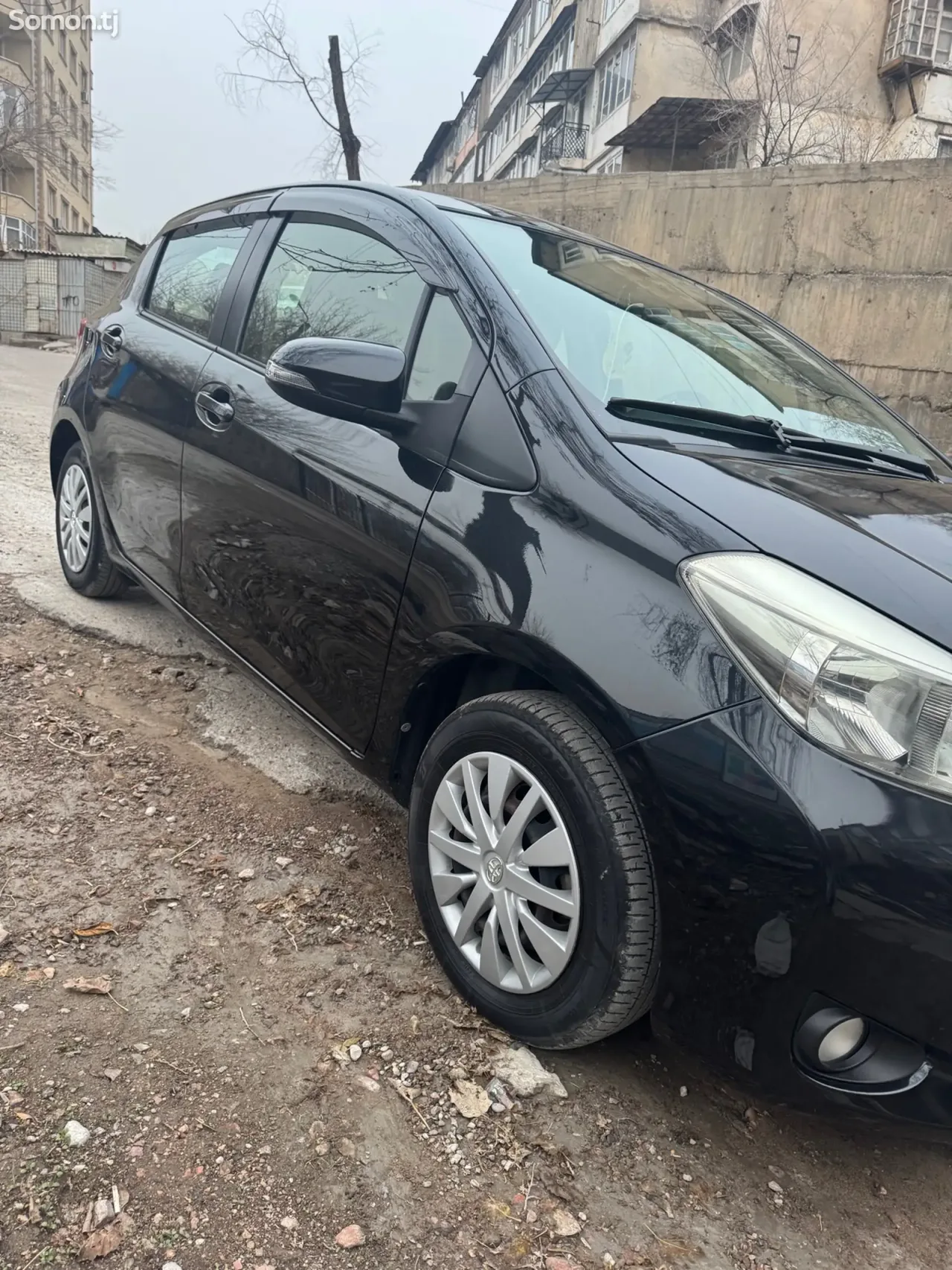 Toyota Vitz 2014 · 1.4 AT