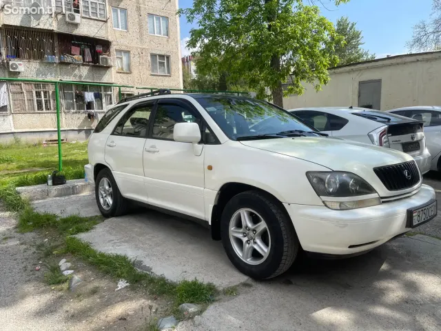 Toyota Harrier 1999 · 3.0 AT