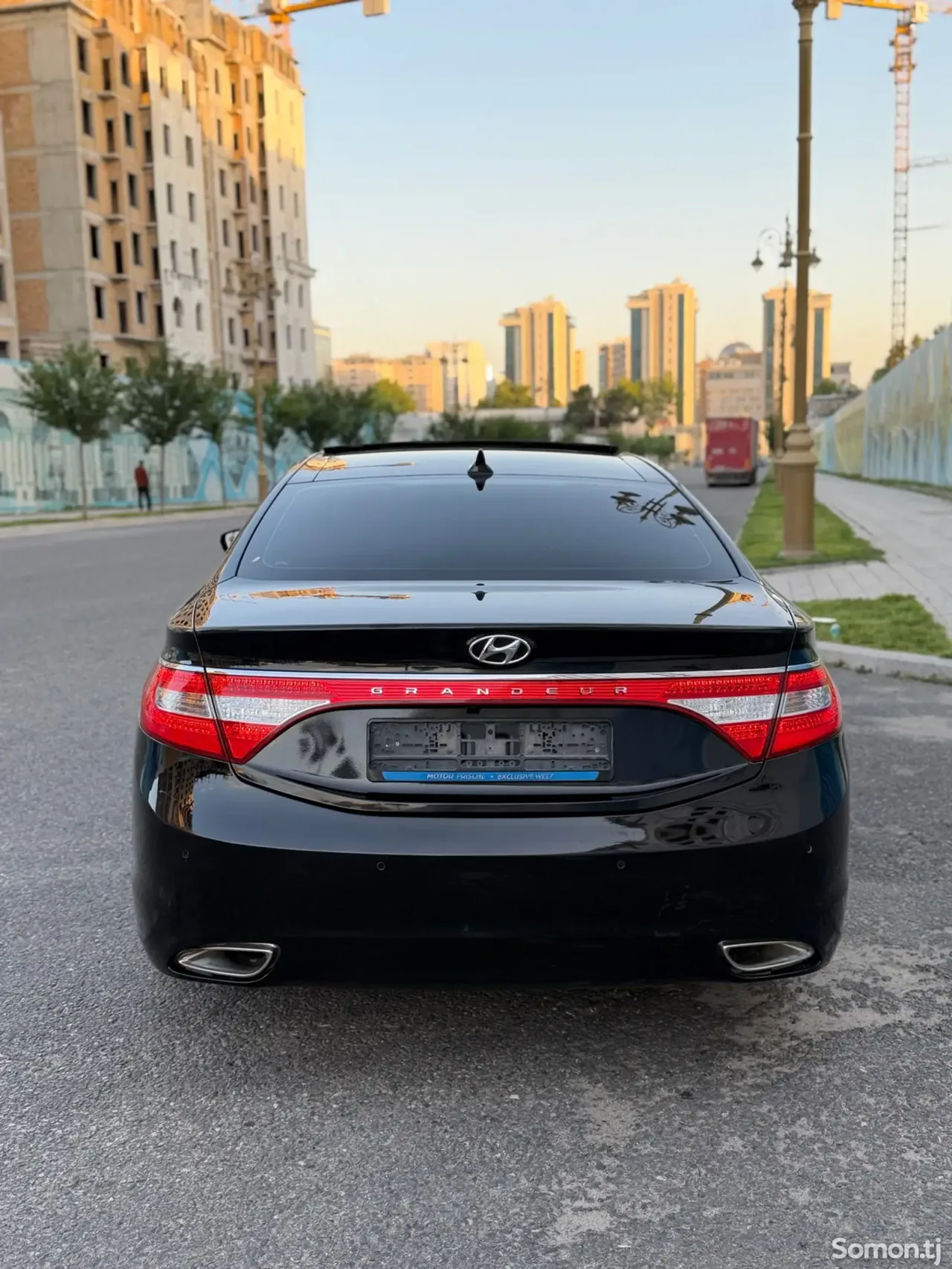 Hyundai Grandeur 2014 · 2.4 AT