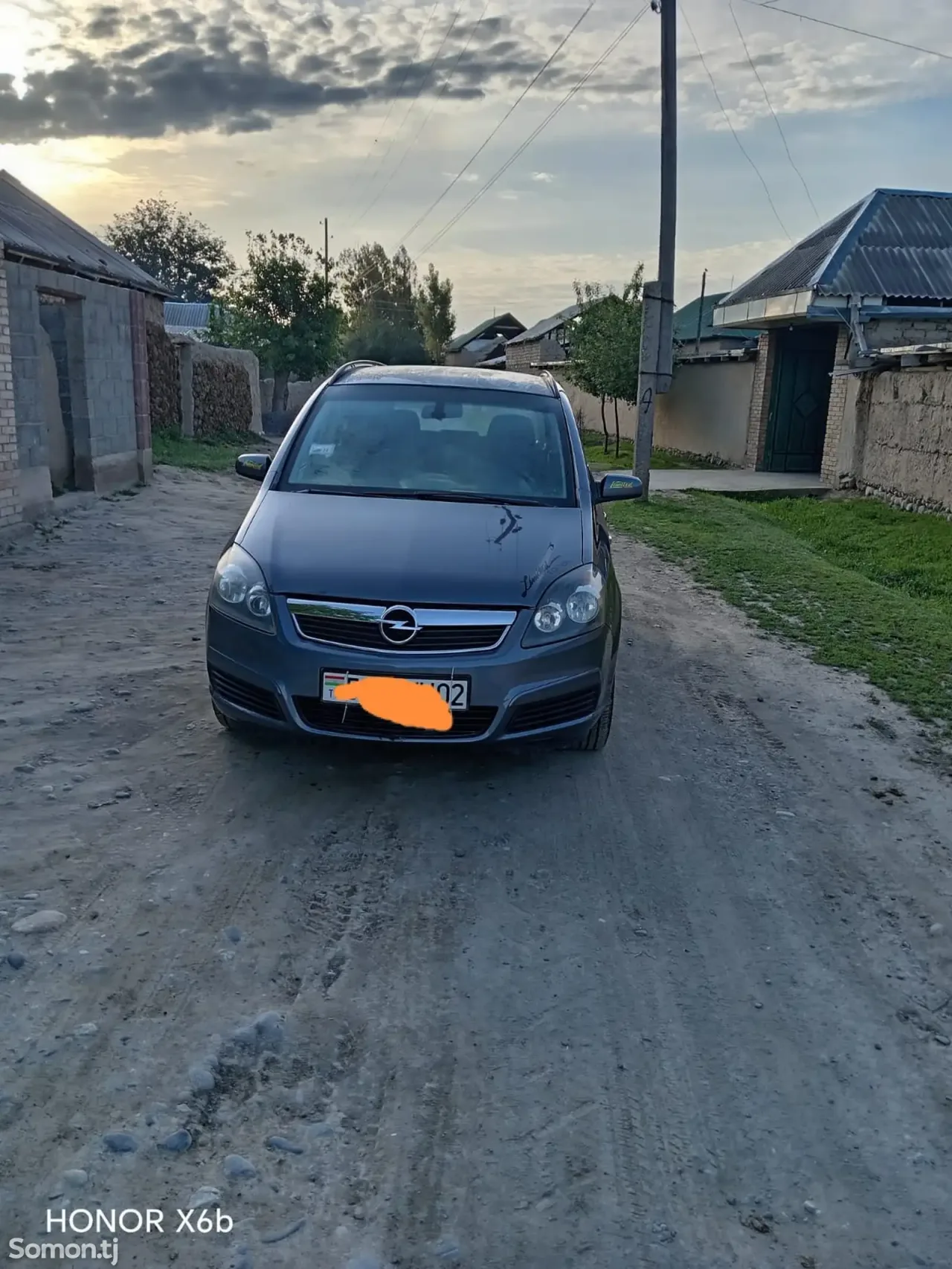 Opel Zafira 2006 · 1.8 MT