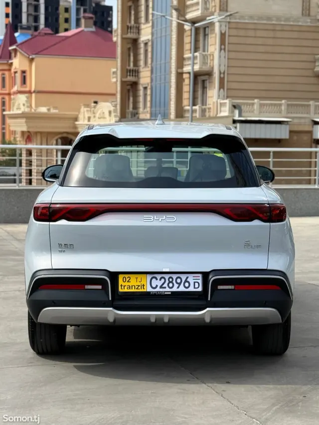 BYD Yuan Up 2025 · 3.0 AT