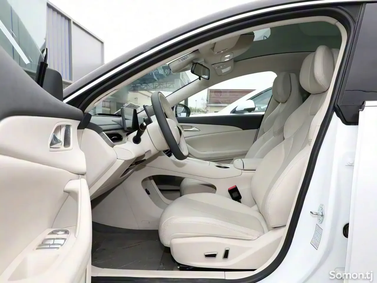 Dongfeng Forthing 2025 · AT
