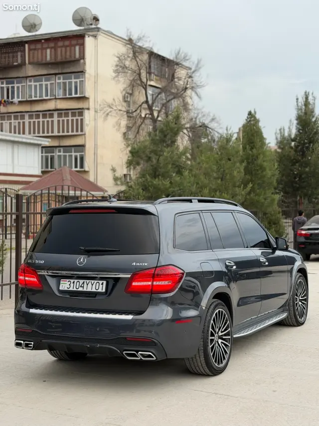 Mercedes-Benz GLS 2018 · 5.5 AT