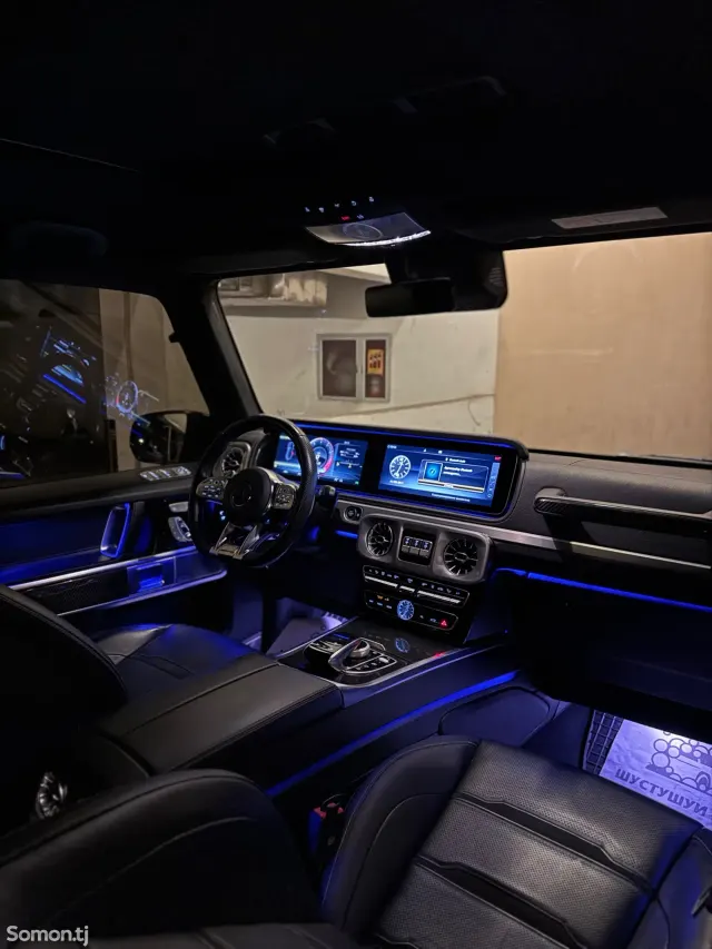 Mercedes-Benz G class 2024 · AT