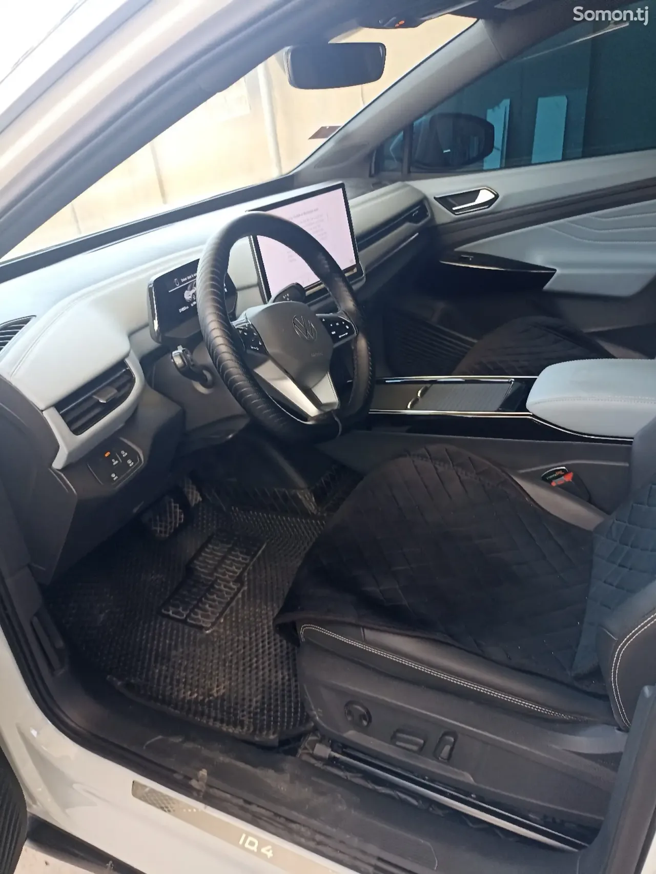 Volkswagen ID.4 2025 · AMT