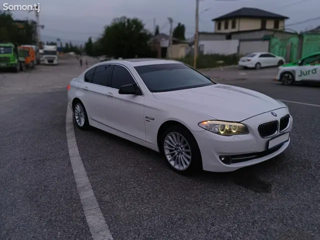 BMW 5 series 2012 · 3.5 AT