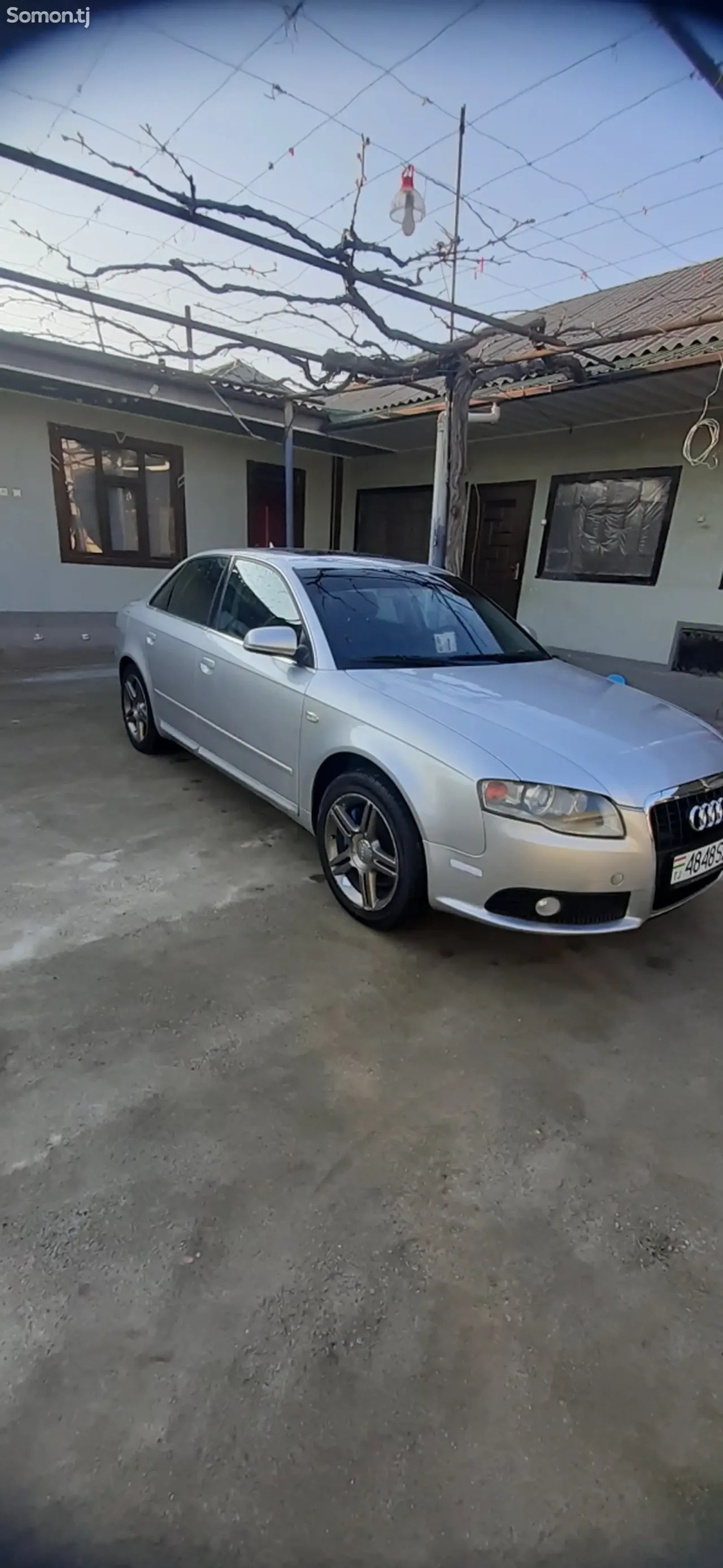 Audi A4 2008 · 2.0 MT
