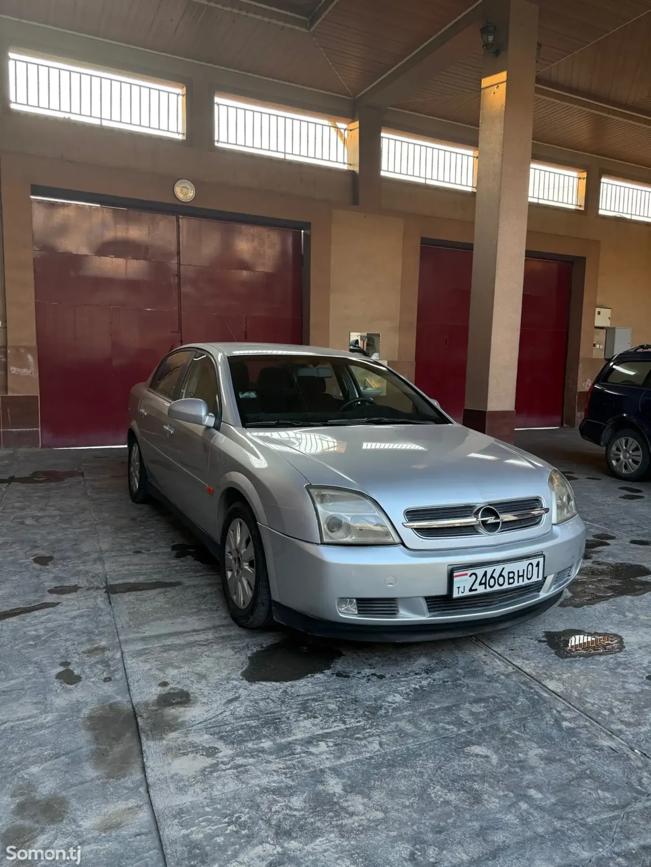 Opel Vectra C 2002 · 2.2 AT