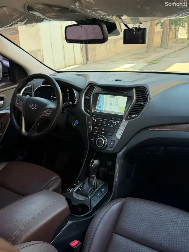 Hyundai Santa Fe 2016 · 2.0 AT