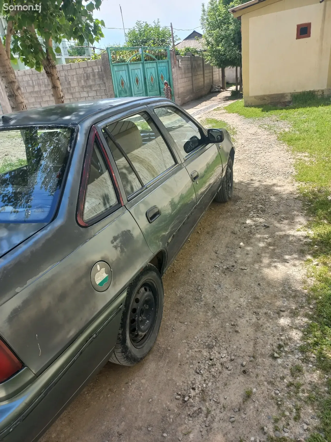 Daewoo Nexia 1995 · 1.5 MT