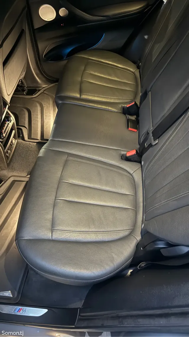 BMW X5 M 2018 · 5.0 AT
