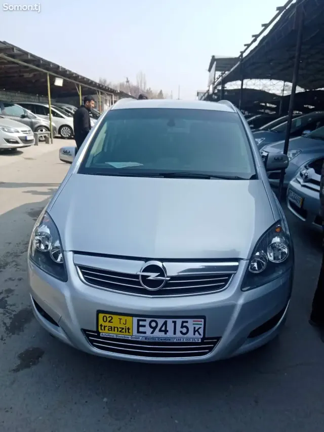 Opel Zafira 2011 · 1.8 MT