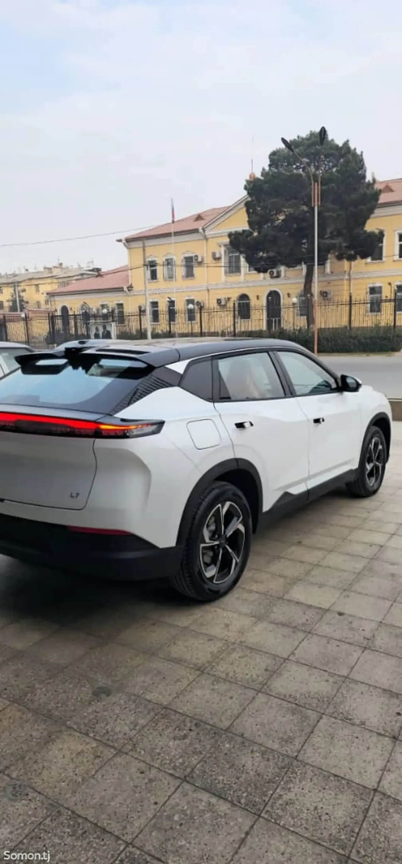 Dongfeng L7 2025 · AT