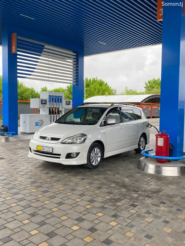 Toyota Ipsum 2008 · 2.4 AT