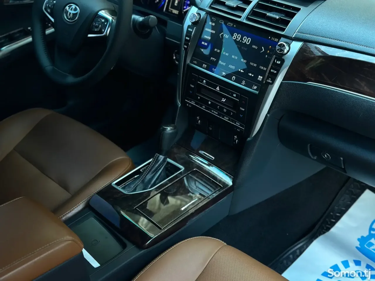 Toyota Camry 2017 · 2.5 AT