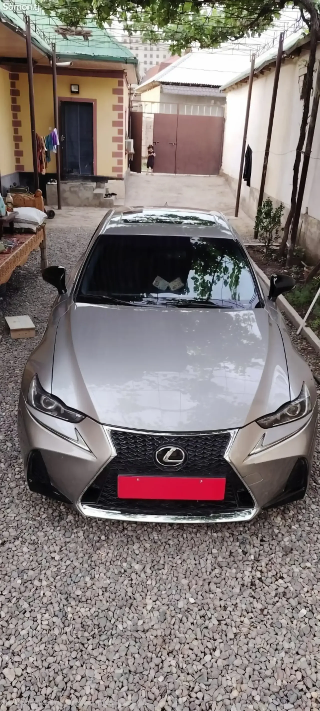 Lexus IS series 2014 · 3.5 AT