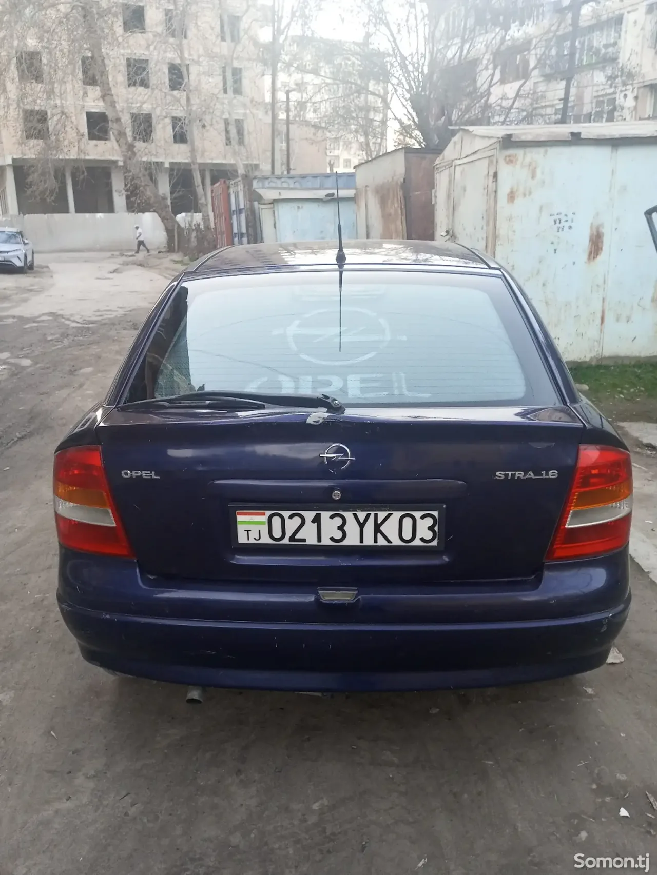 Opel Astra G 1998 · 1.6 MT