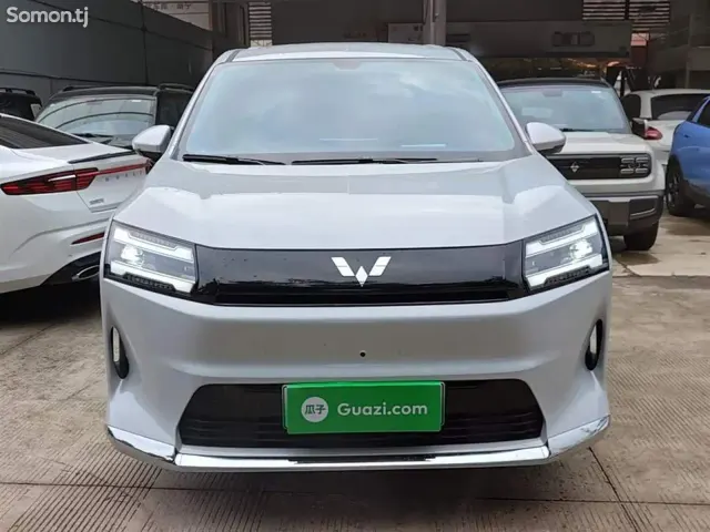 Wuling Starlight 2025 · AT