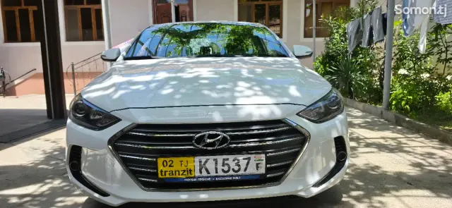 Hyundai Avante 2016 · 1.6 AT