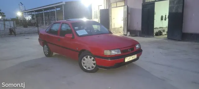 Opel Vectra A 1995 · 1.6 MT
