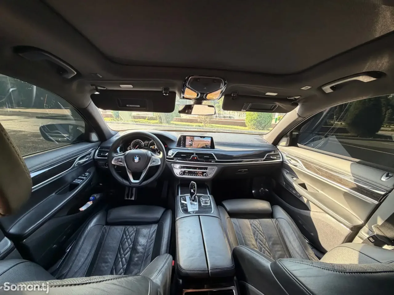 BMW 7 series 2016 · 3.5 AT
