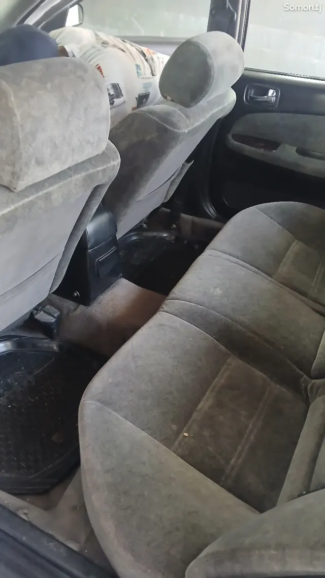 Nissan Cefiro 1997 · 2.0 AT