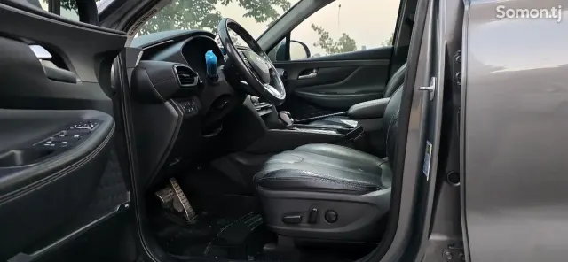Hyundai Santa Fe 2019 · 2.0 AT