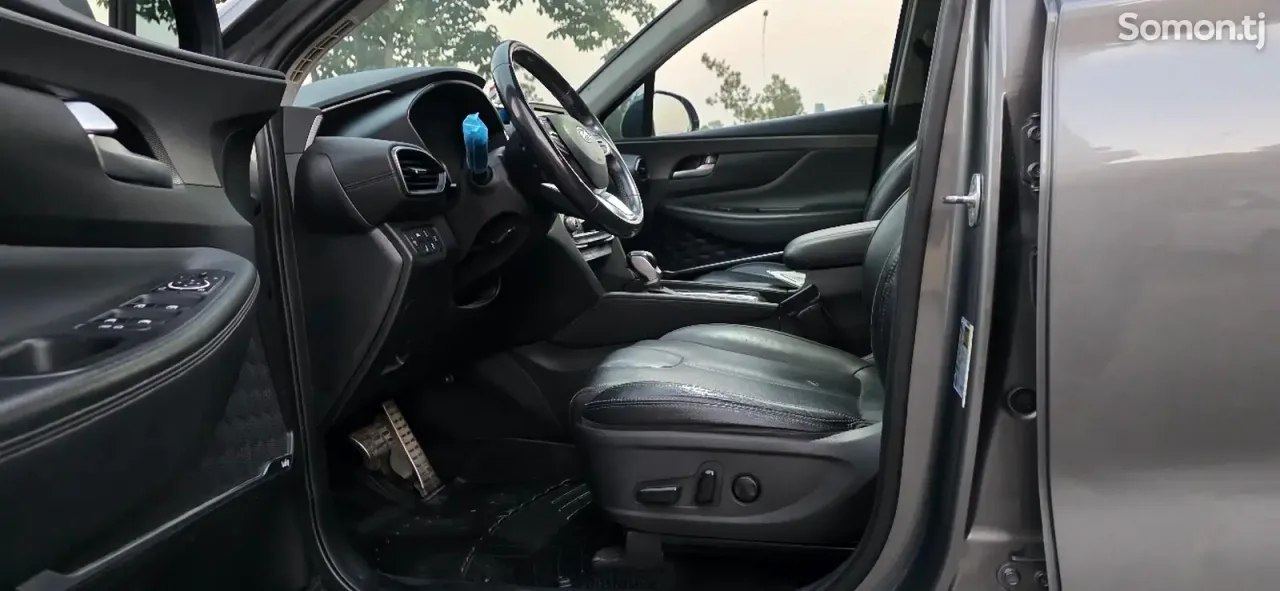 Hyundai Santa Fe 2019 · 2.0 AT