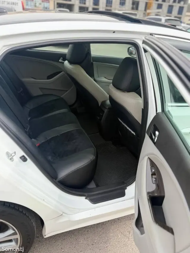 Kia Optima 2014 · 2.4 AT