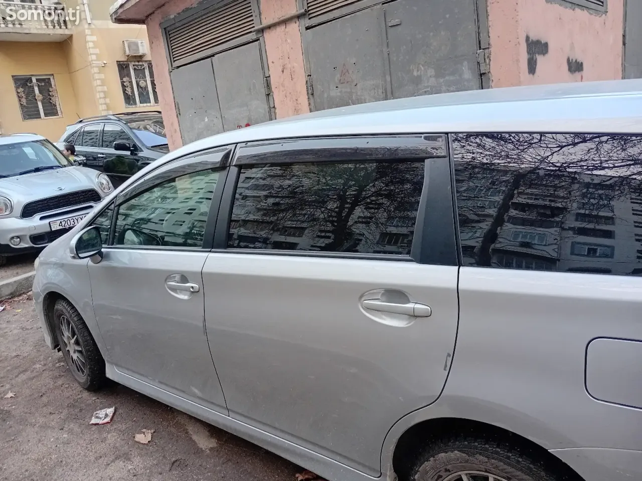 Toyota Wish 2014 · 1.8 AT