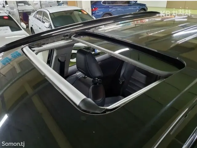Toyota RAV 4 2020 · 2.5 AT