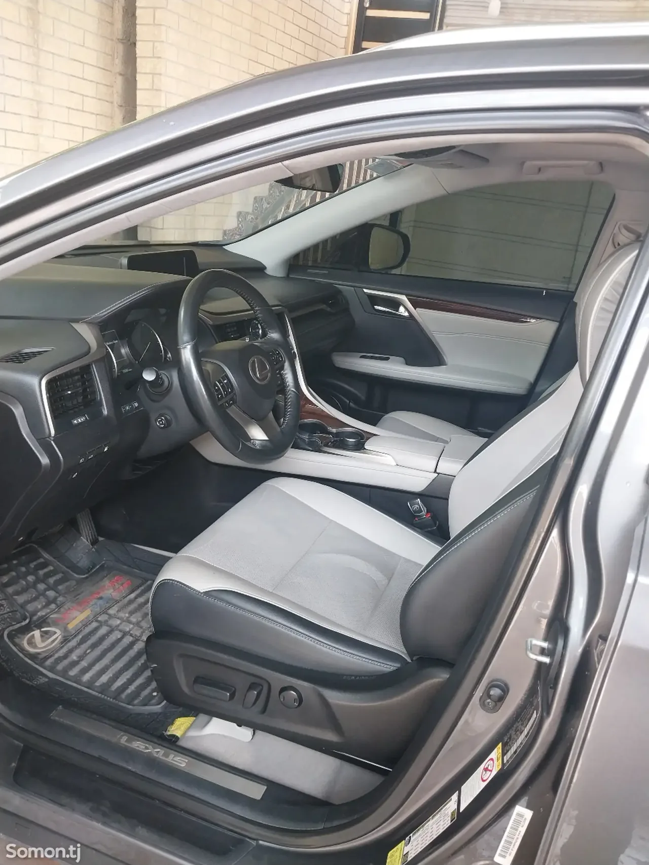Lexus RX series 2018 · 3.5 AT
